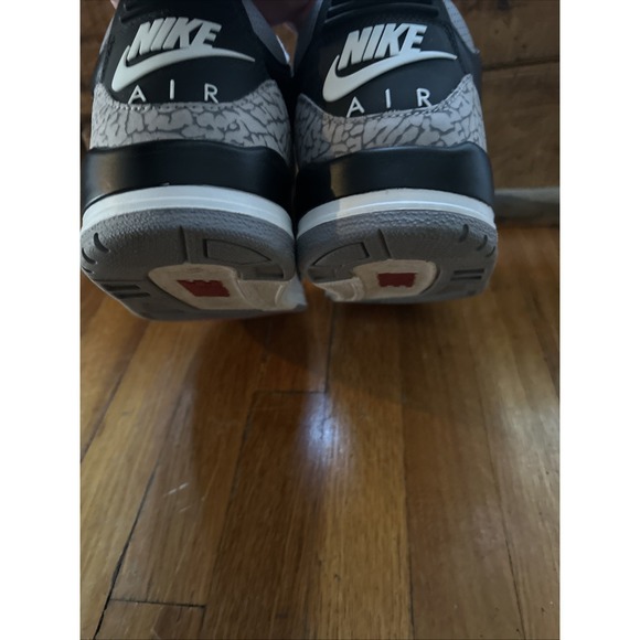 Nike Air Jordan 3 Retro OG Black Cement Leather Sneaker DN3707-010 Men 10.5 - Picture 7 of 9